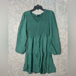 Zesica Woman’s Size Large tiered smocked mini Green Long Sleeve Dress